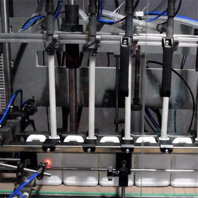 ætsende fyldemaskine